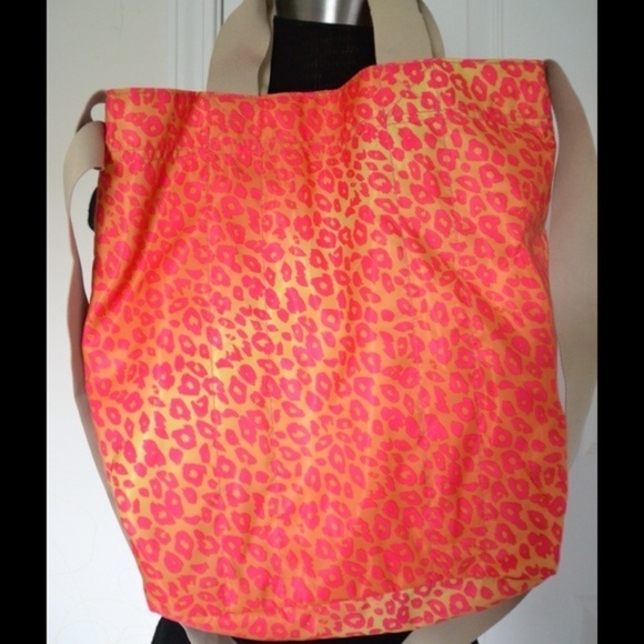 Bath and body works tote - Picture 4 of 4